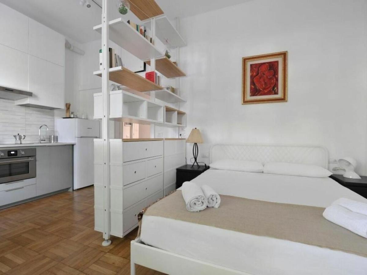 Antonio Banfi Apartment *