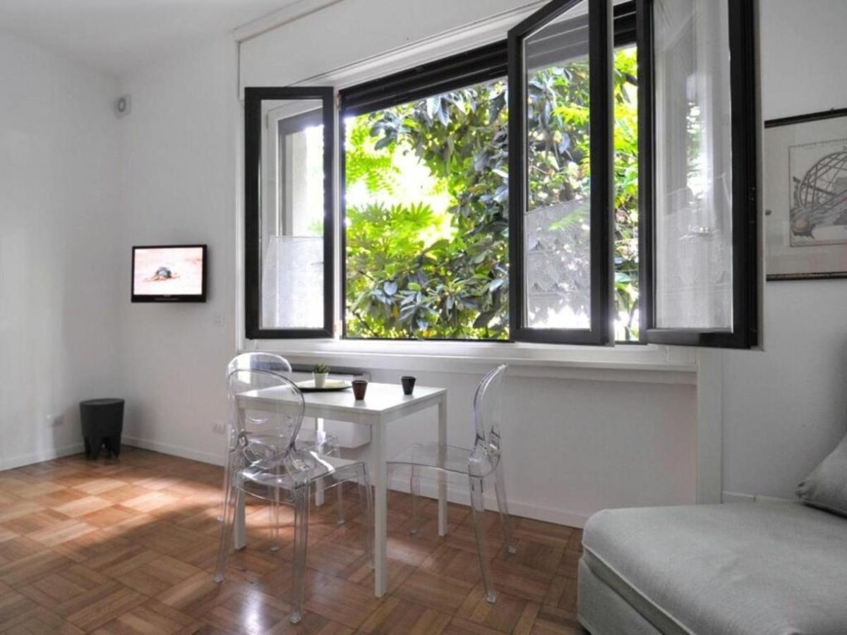 Antonio Banfi Apartment Mailand